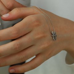 Beyaz Altın Taşlı Sevgi Kolyesi 14 Ayar